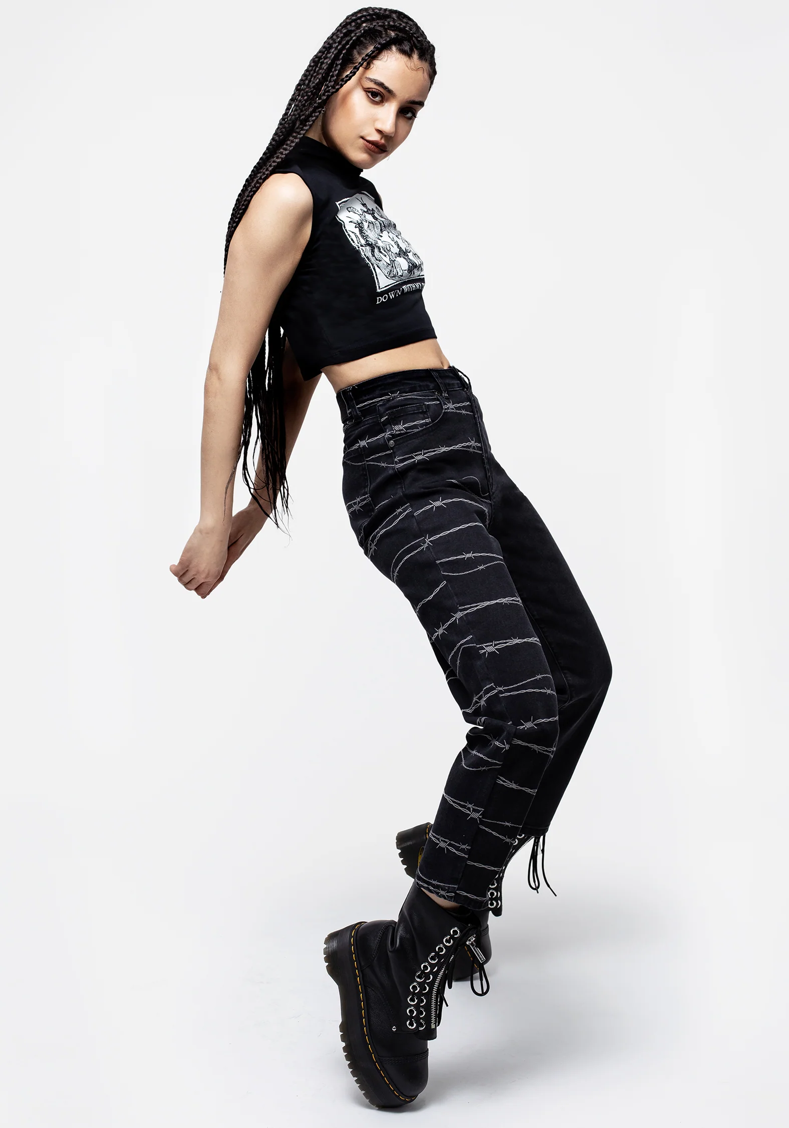 Barbed Wire Spliced Mom Jeans - Image 4