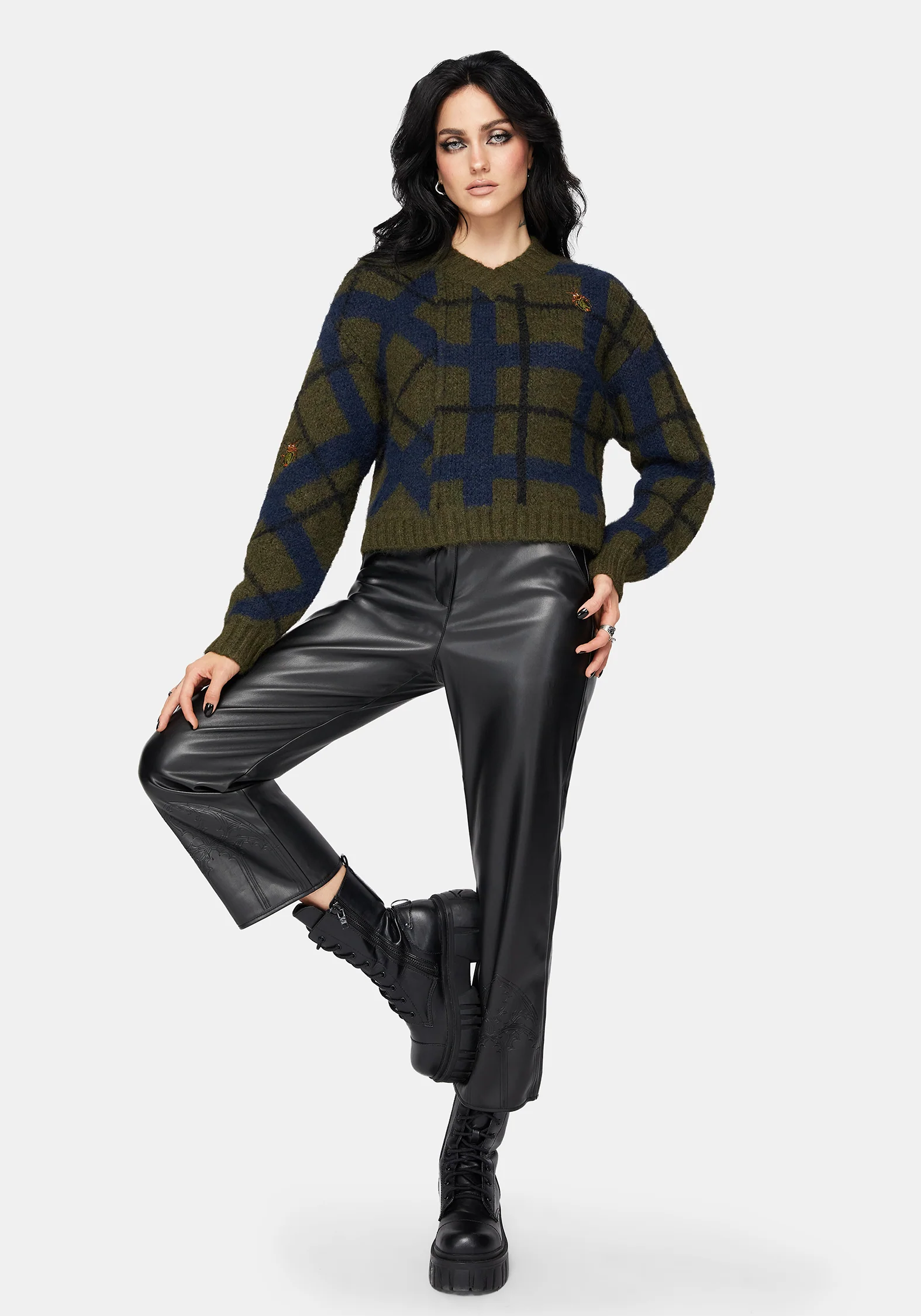 Blackwater Debossed Faux Leather Straight Leg Cropped Trousers - Image 8