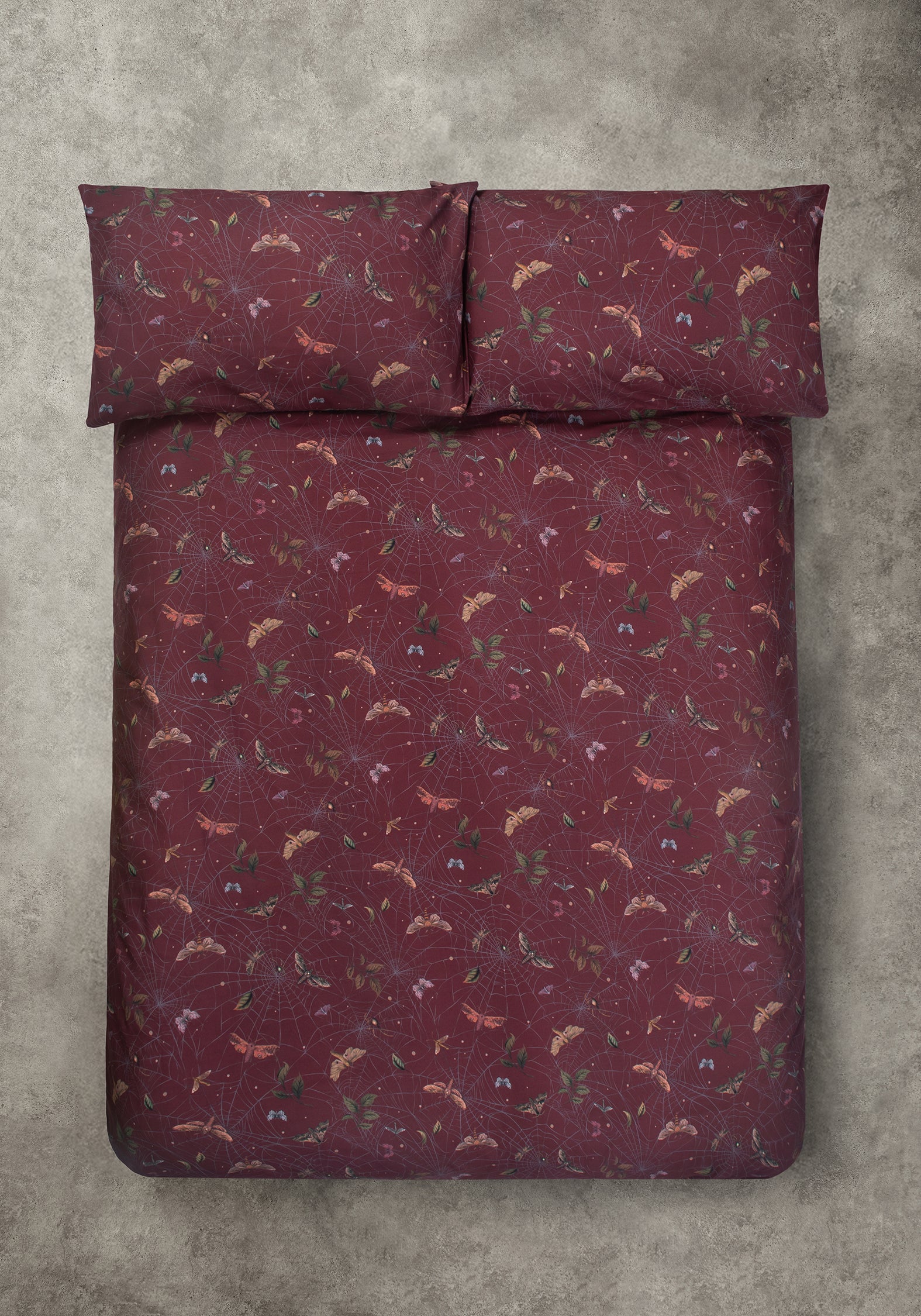 Celia Moth Web Bedding (UK King) - Image 4