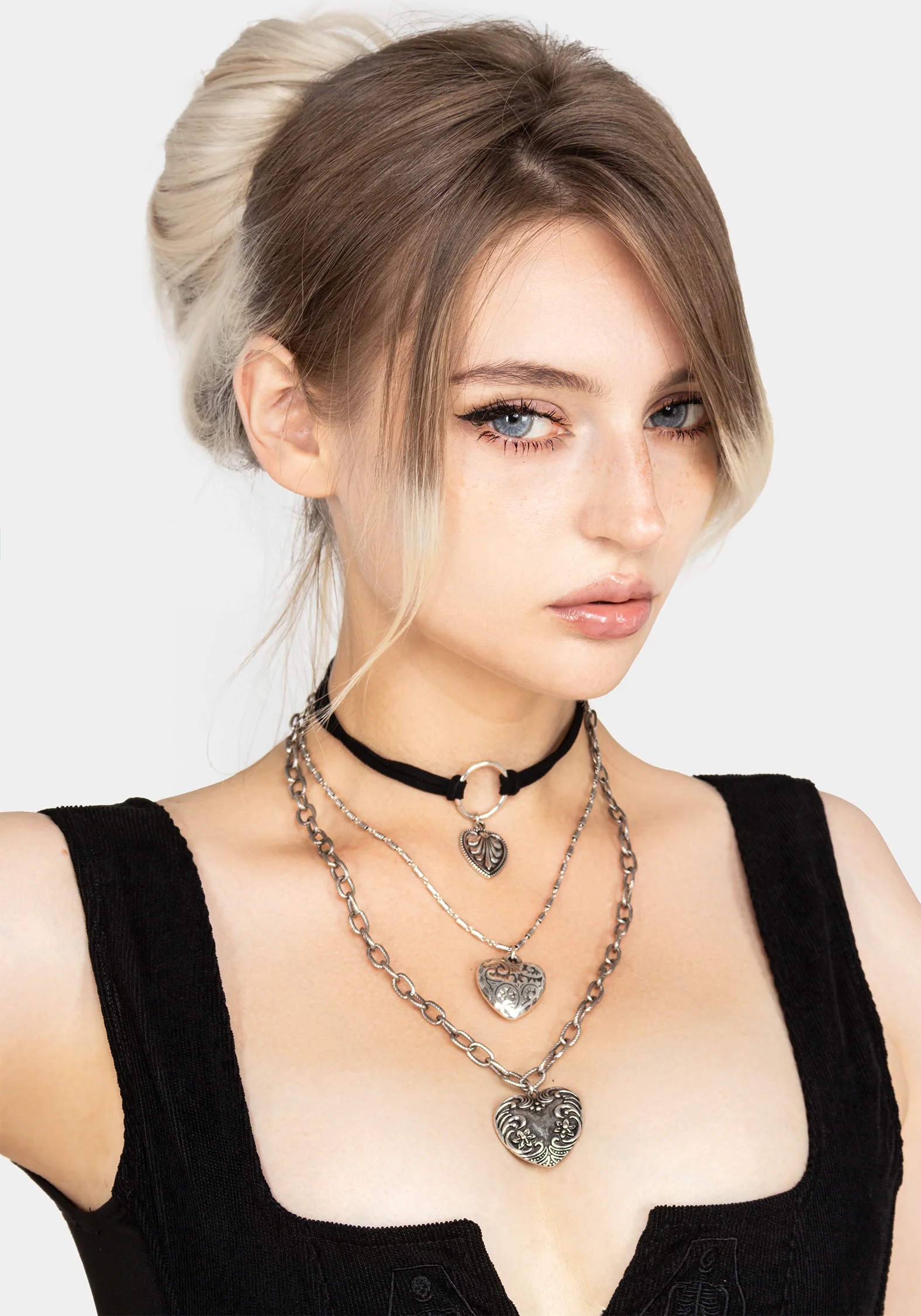 Deceiver Heart Layered Choker Necklace - Image 8