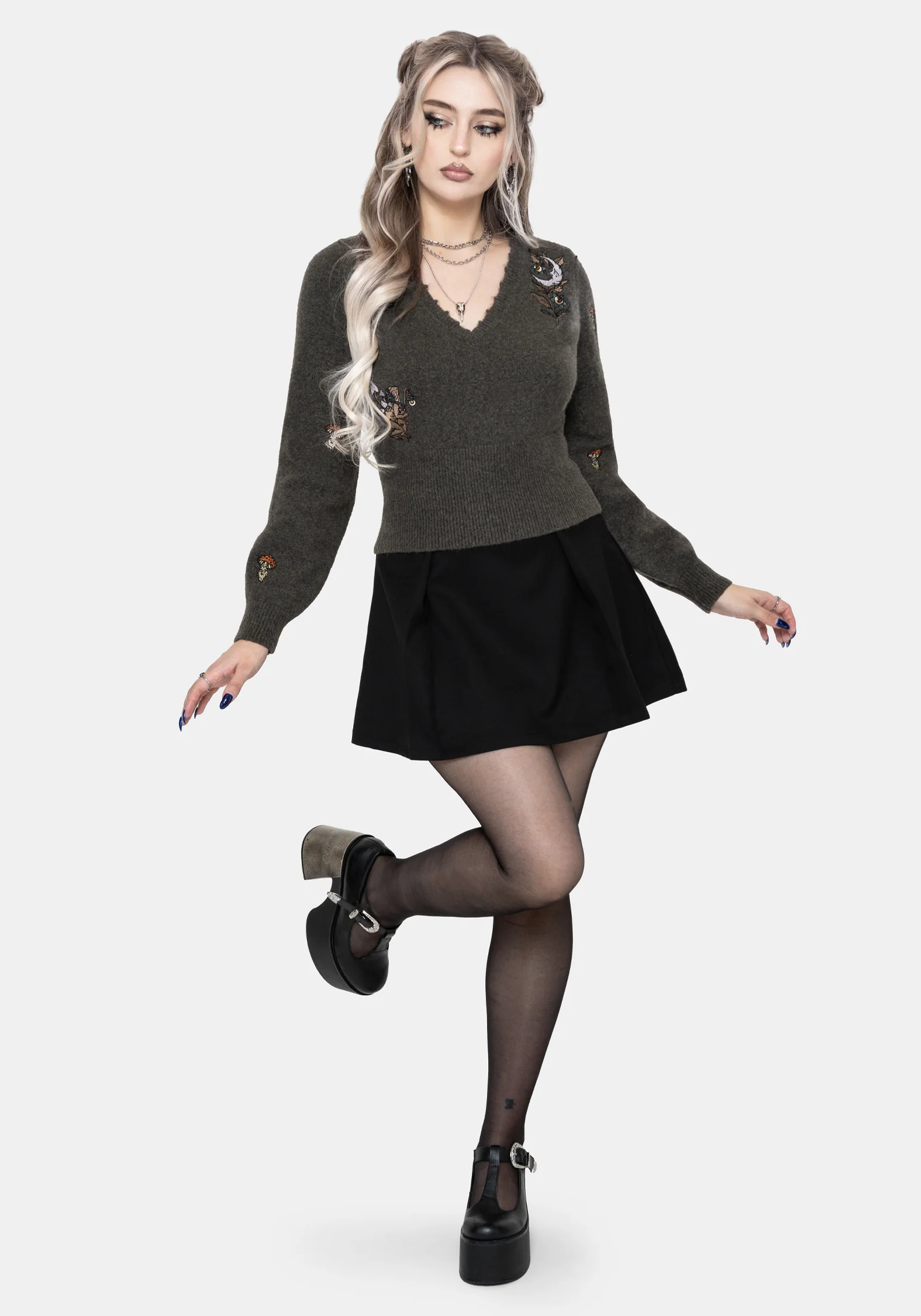 Hexborn Baba Yaga V Neck Embroidered Knit Jumper - Image 5