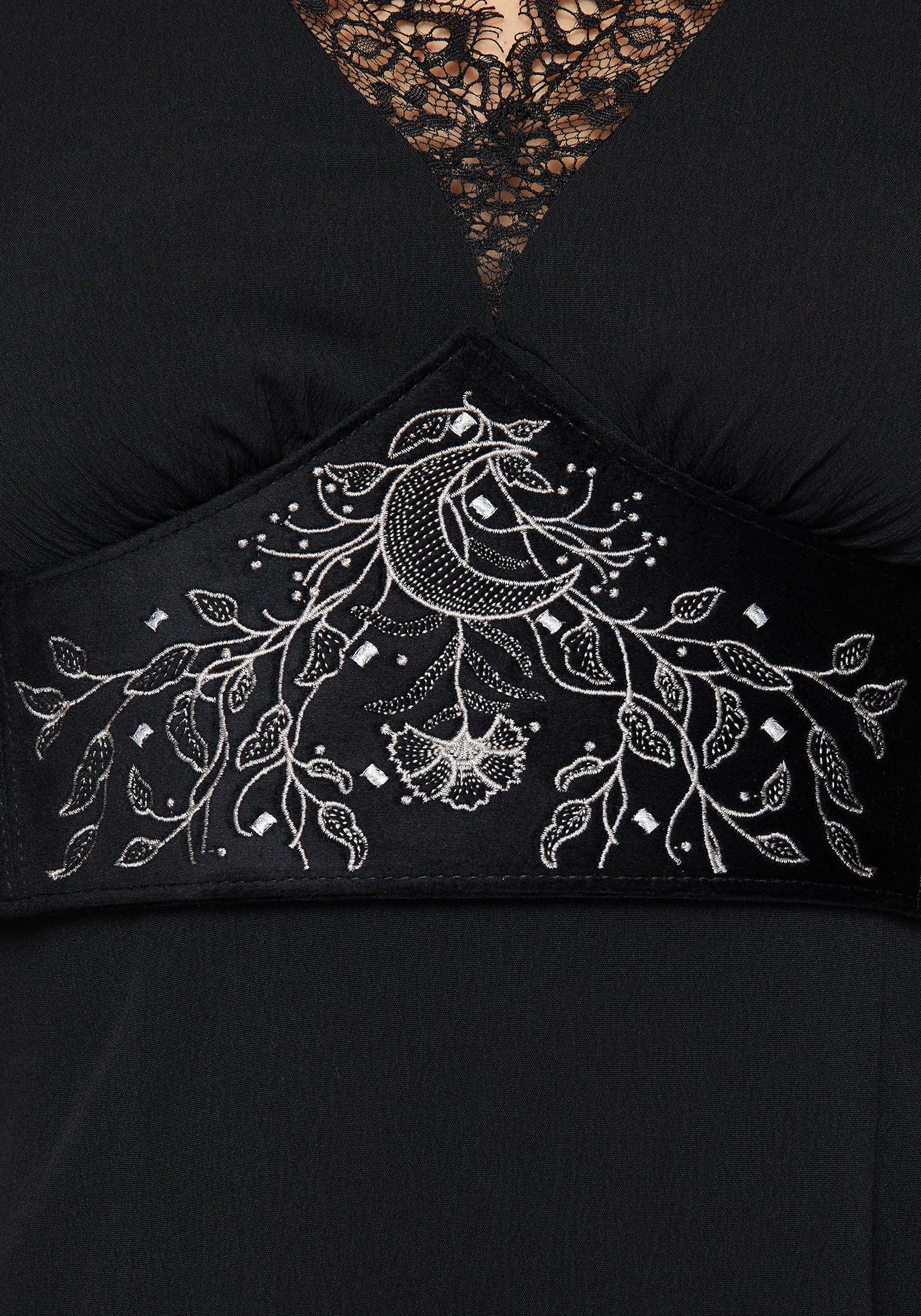 Morrigan Star Crossed Embroidered Waist Belt - Image 2