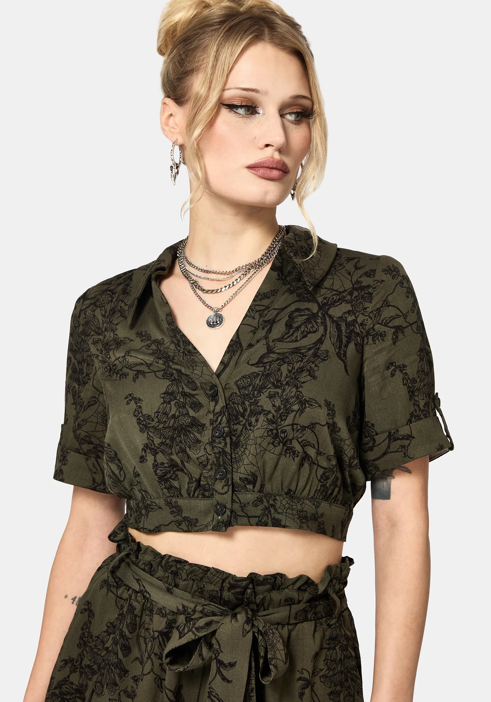 Orla Foxglove Potion Crop Short Sleeved Shirt - Image 4