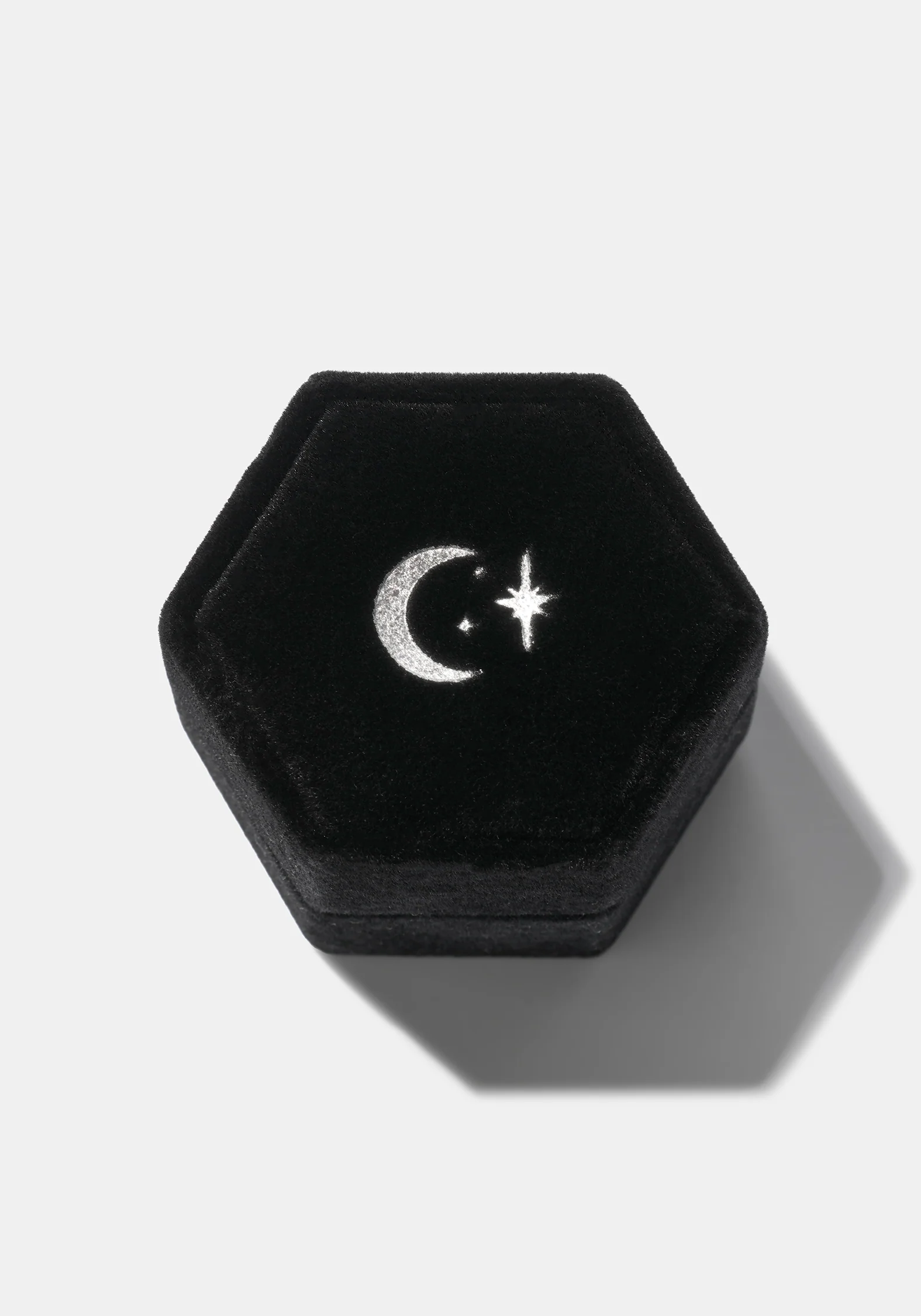 Rosethorn Sterling Silver Black Spinel Band - 9mm - Image 6