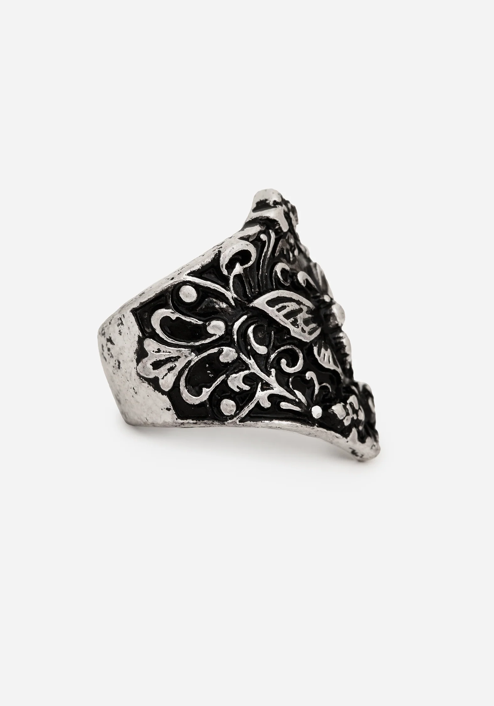 Rowan Moth Ring - Image 3