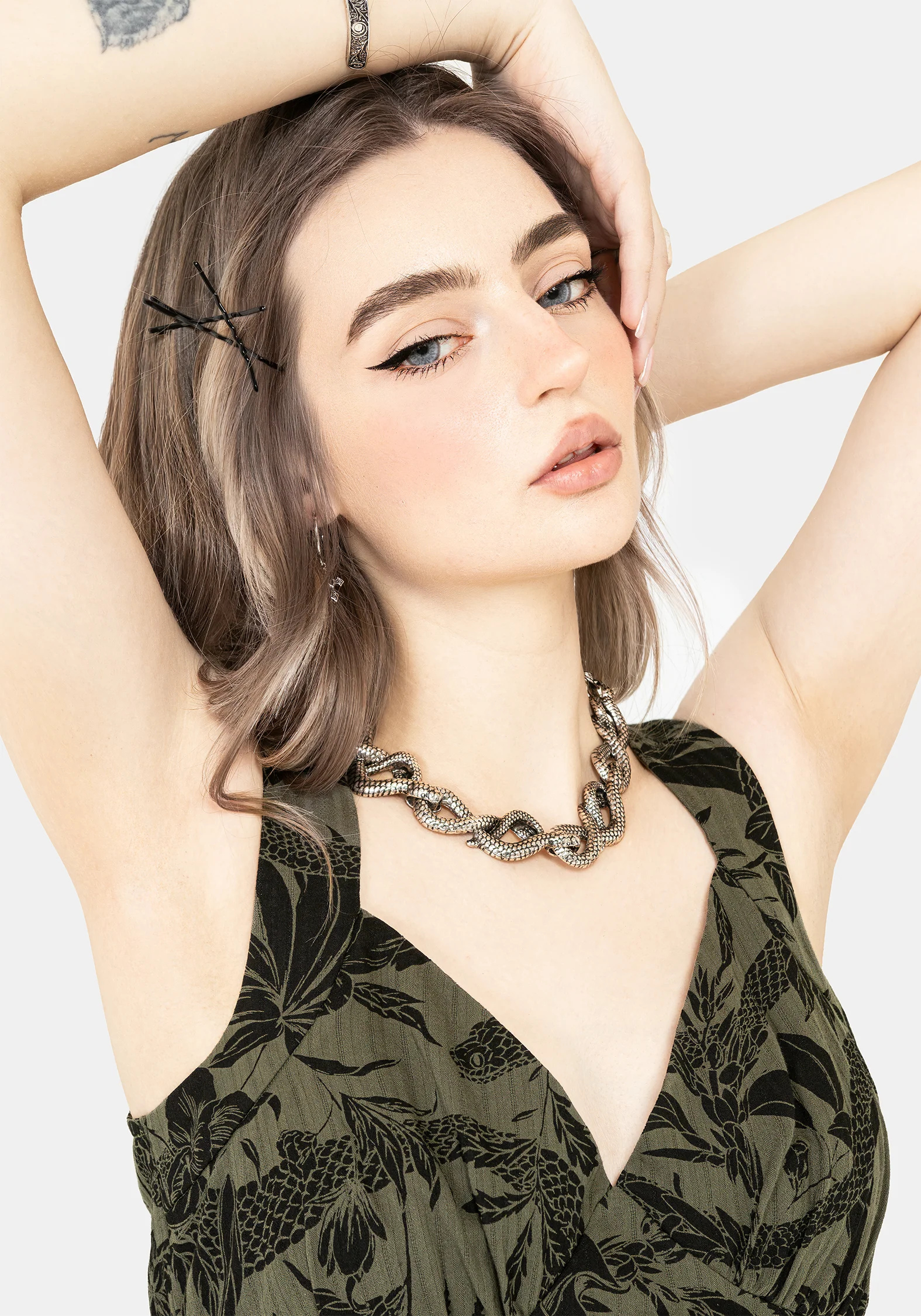 Silas Twisted Snake Choker - Image 5