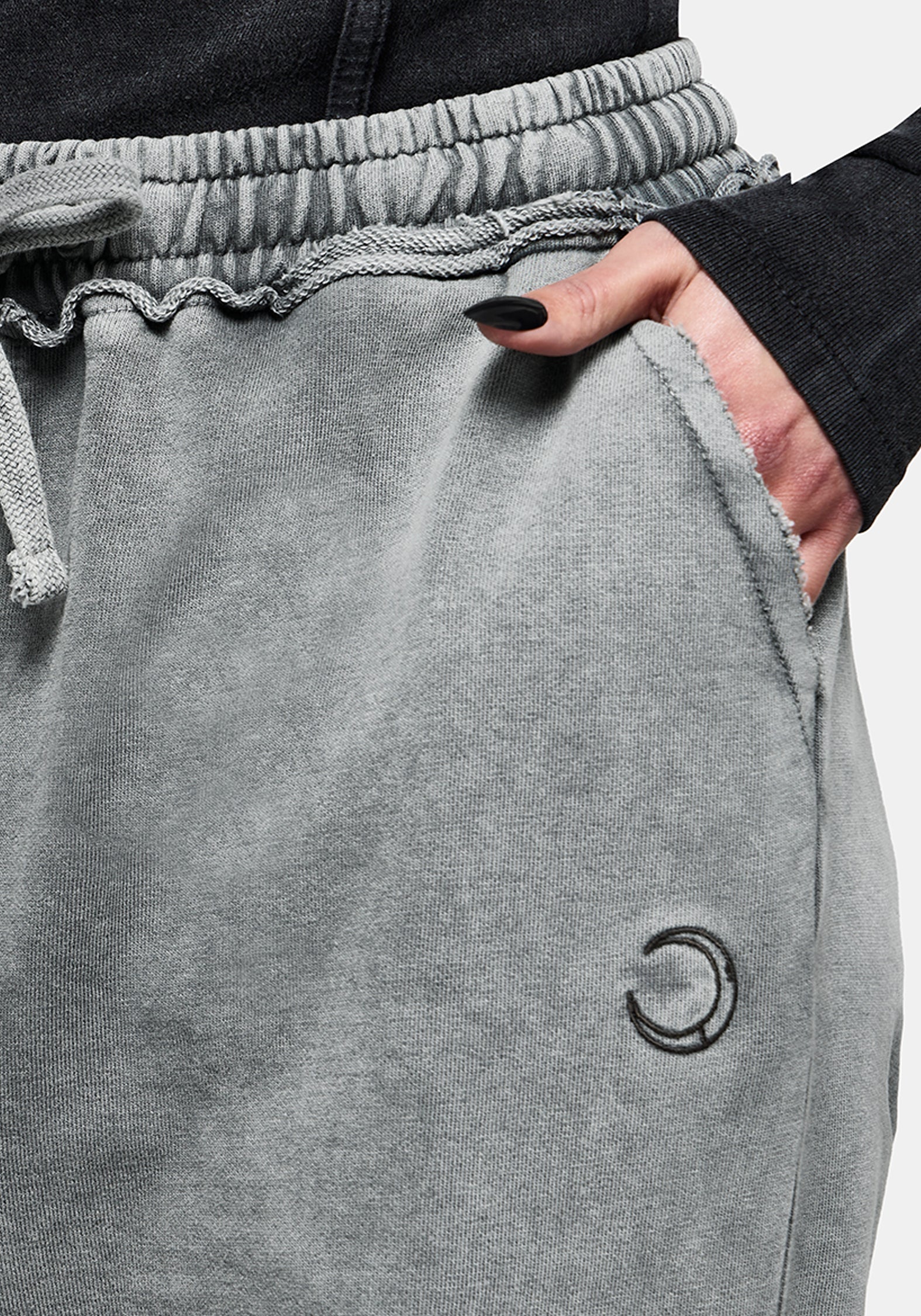 Sylph Fallen Dove Embroidered Cuffed Jogger - Image 2