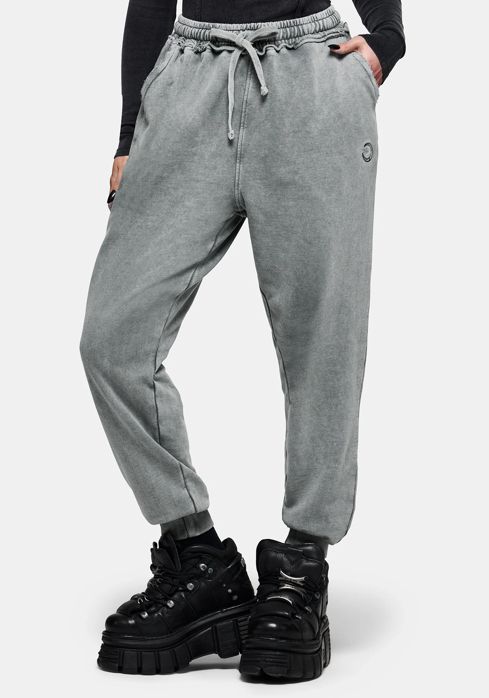 Sylph Fallen Dove Embroidered Cuffed Jogger - Image 6