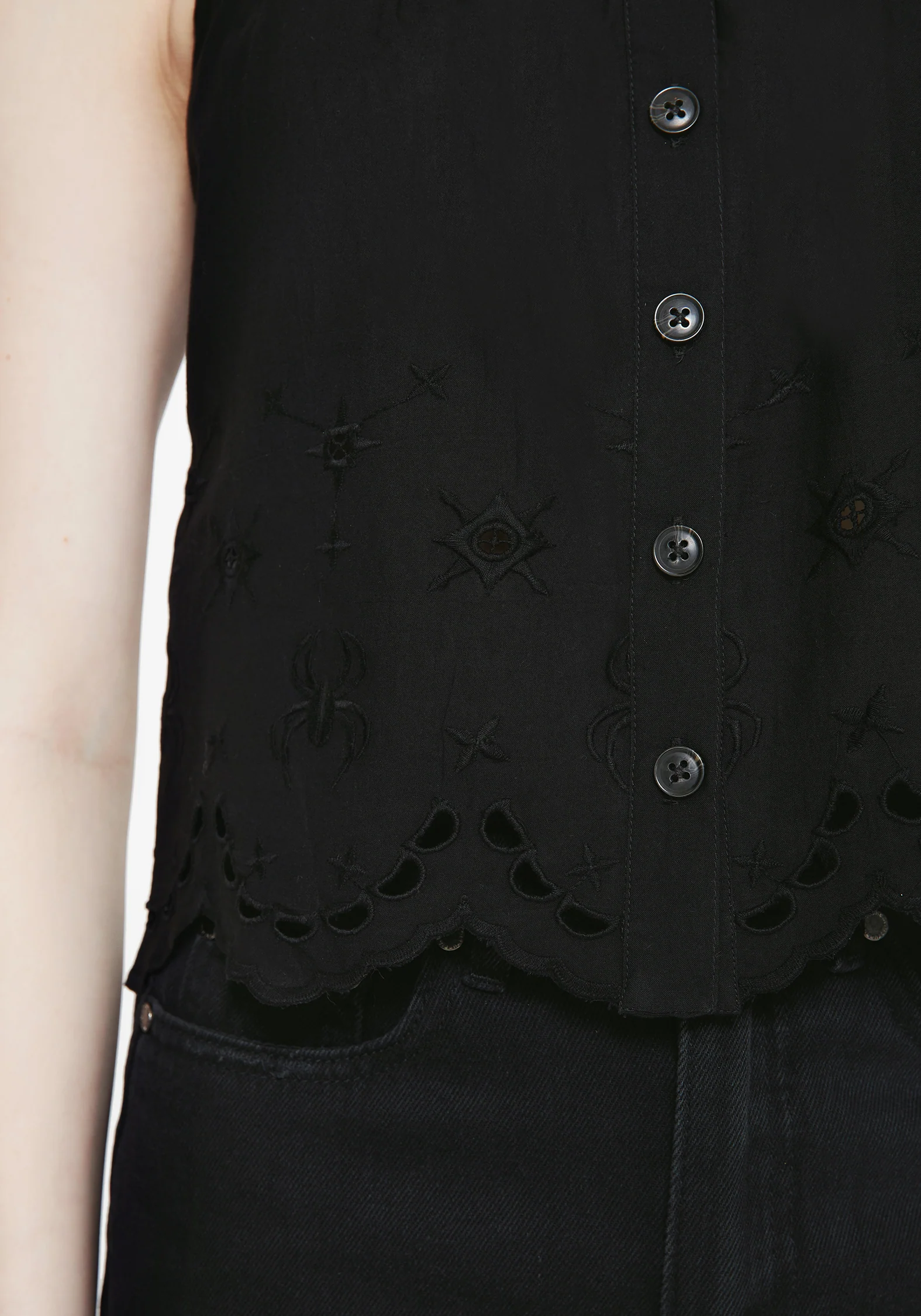 Synthweb Cotton Broderie Hem Cami Top - Image 6